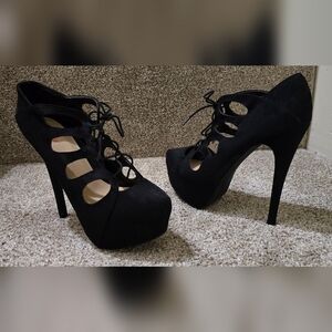 JustFab Black Chessene Lace-Up Platform Heels